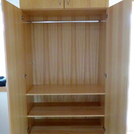 Krobitsch Wood Tischlerei - Ihr kompetenter Partner für individuelle Wünsche und Reparaturen. Holzterassen, Instandsetzung, Altbau, Neubau, Sanierung, Fassaden, Treppenbau, Parkett und vieles mehr. Wir beraten Sie gerne, sprechen Sie uns an! Tel.: +49 (0) 4632 77 08, Fax: +49 (0) 4632 8 77 90 97, Mobil: +49 (0) 170 431 79 98